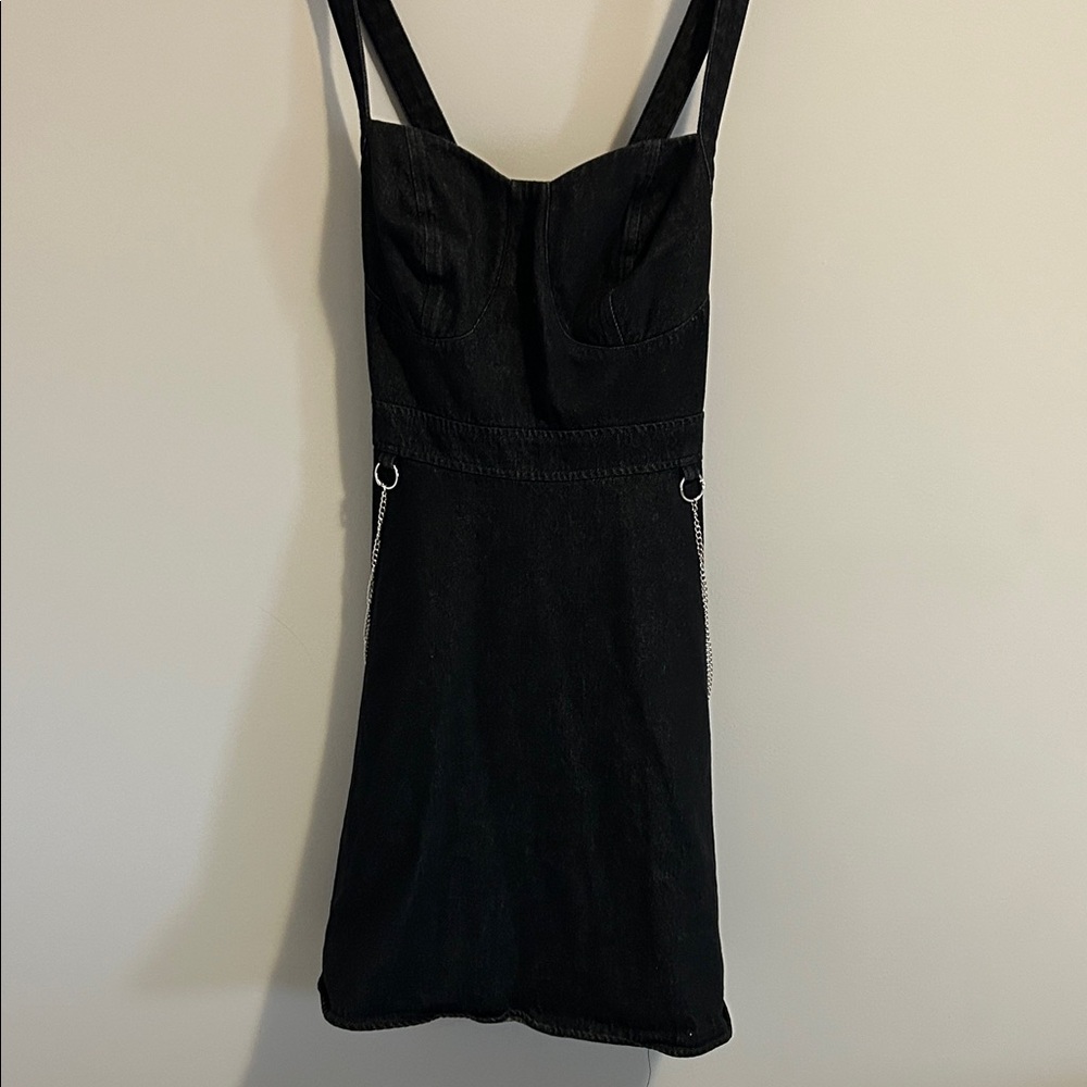 Chic Black Mini Dress with Straps